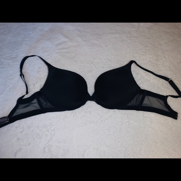 Victoria’s Secret Push-up Bra - Picture 3 of 5